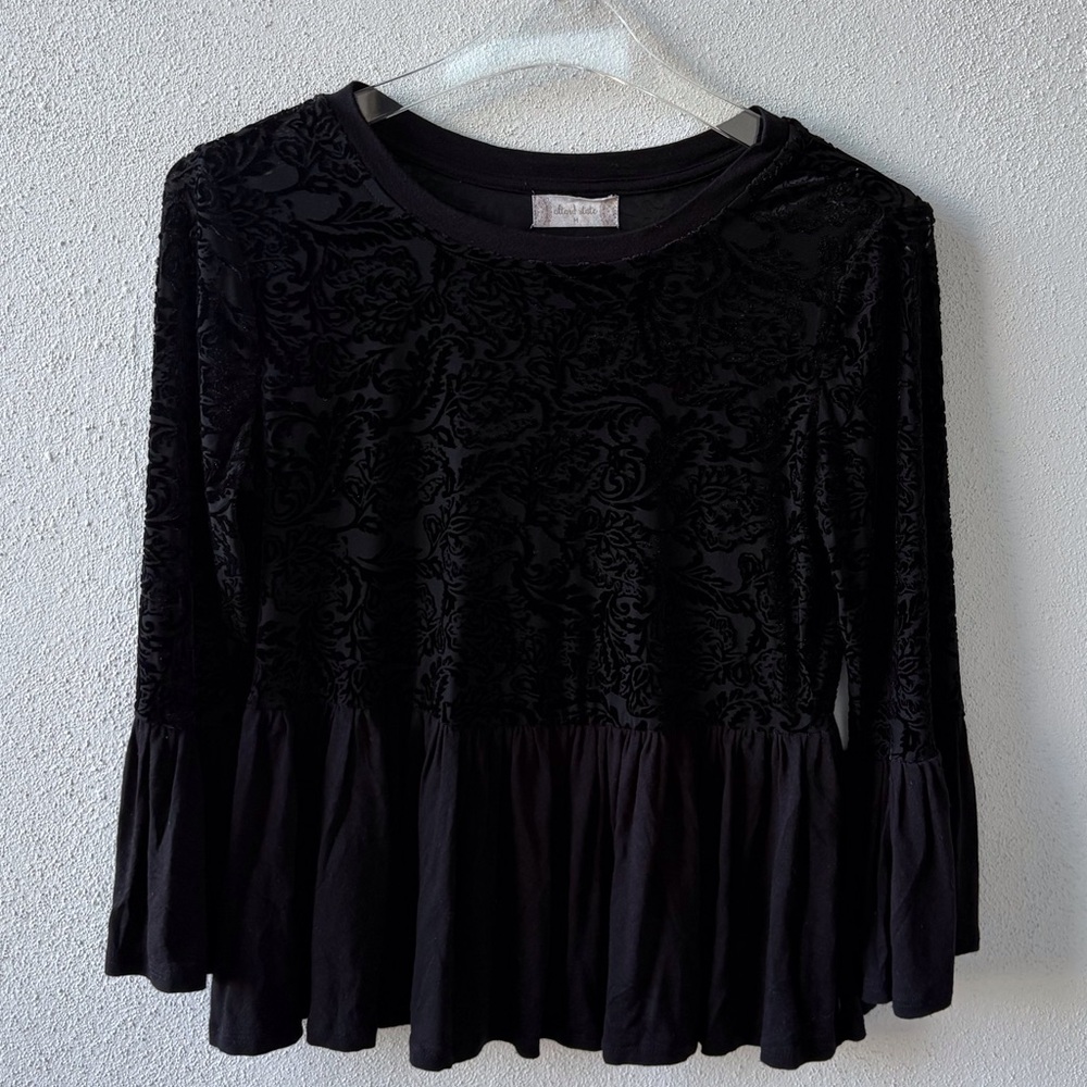 Altar’d State Medium Black Babydoll Burnout Top Ruffle Whimsigoth Fairy Witchy